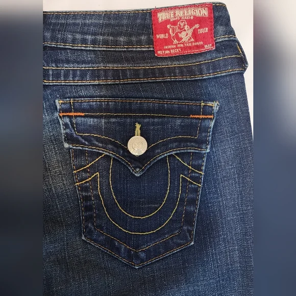 True Religion Jean's dark wash - Picture 2 of 10